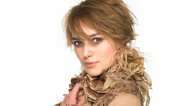 Keira Knightley Orange Lips Cute Looking Photoshoot